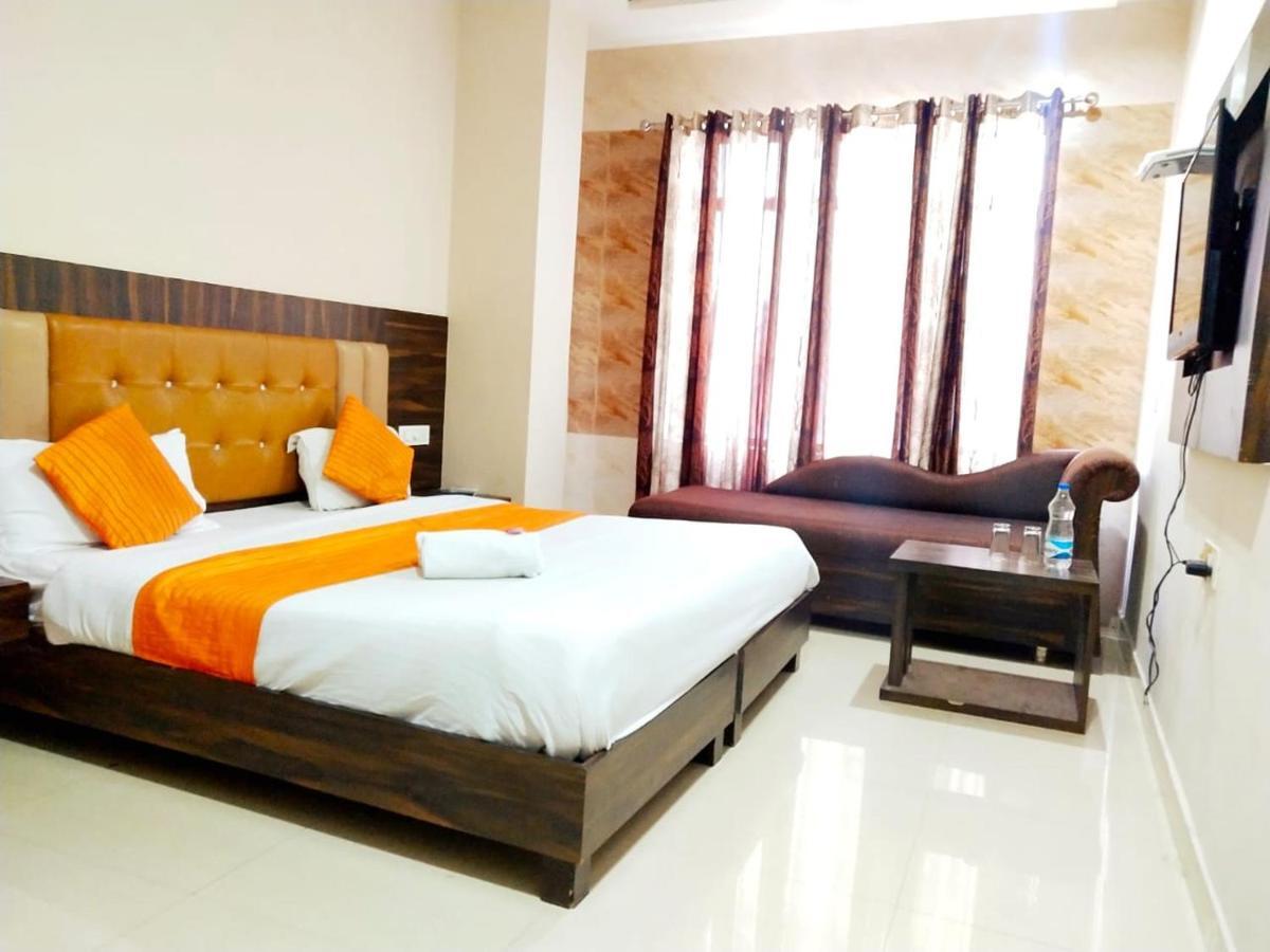 Hotel Sukhman Residency Amritsar Exterior foto
