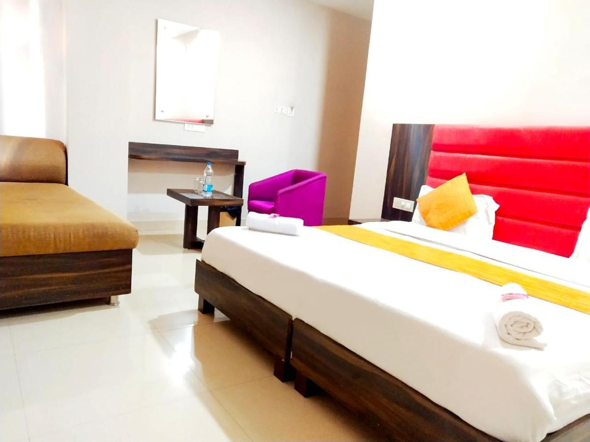 Hotel Sukhman Residency Amritsar Exterior foto